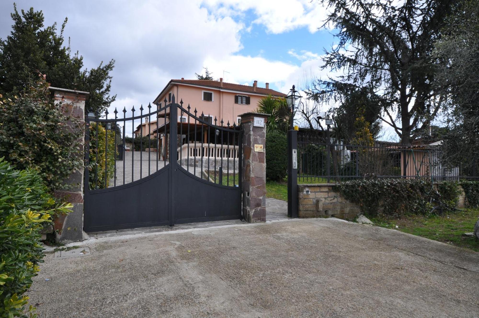 Casale De Santis Hotel Rome Exterior photo